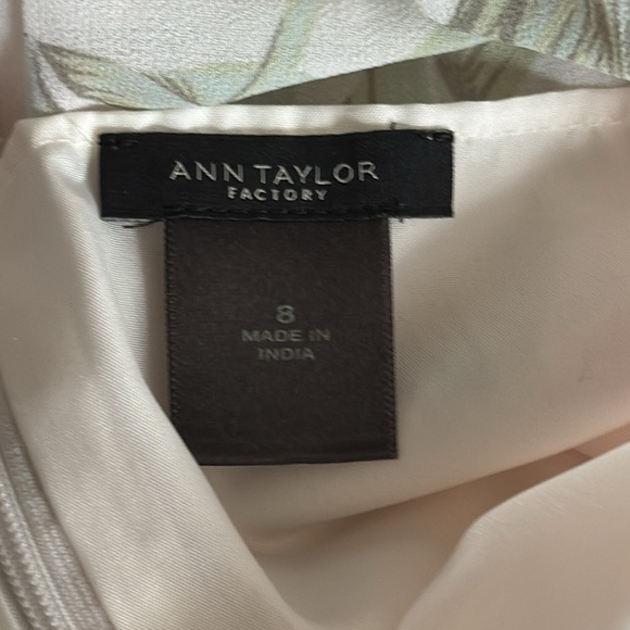 Ann Taylor Factory Floral Dress - Picture 4 of 5